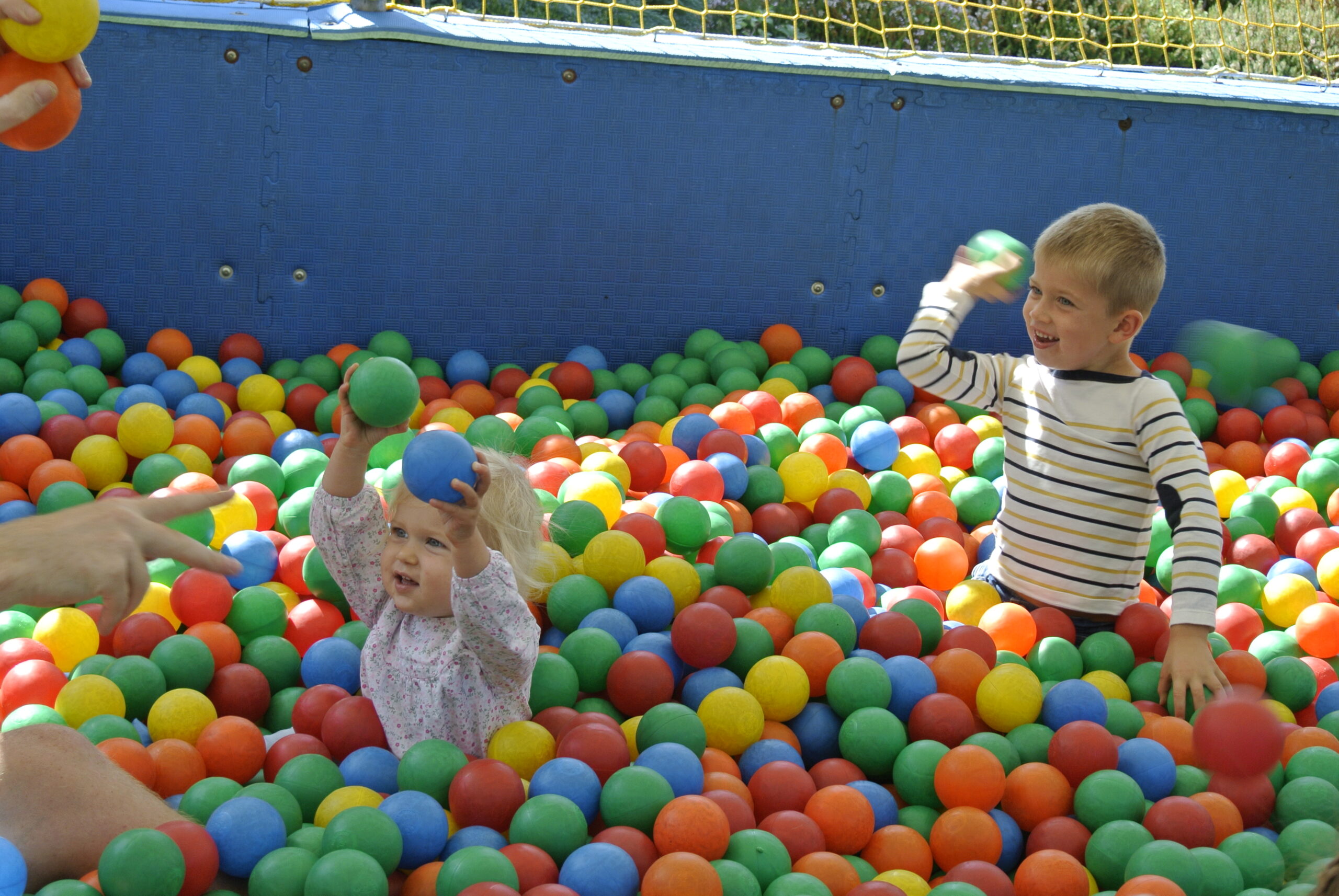 Piscine à boule enfants- petits - Parc d'attractions Ange Michel