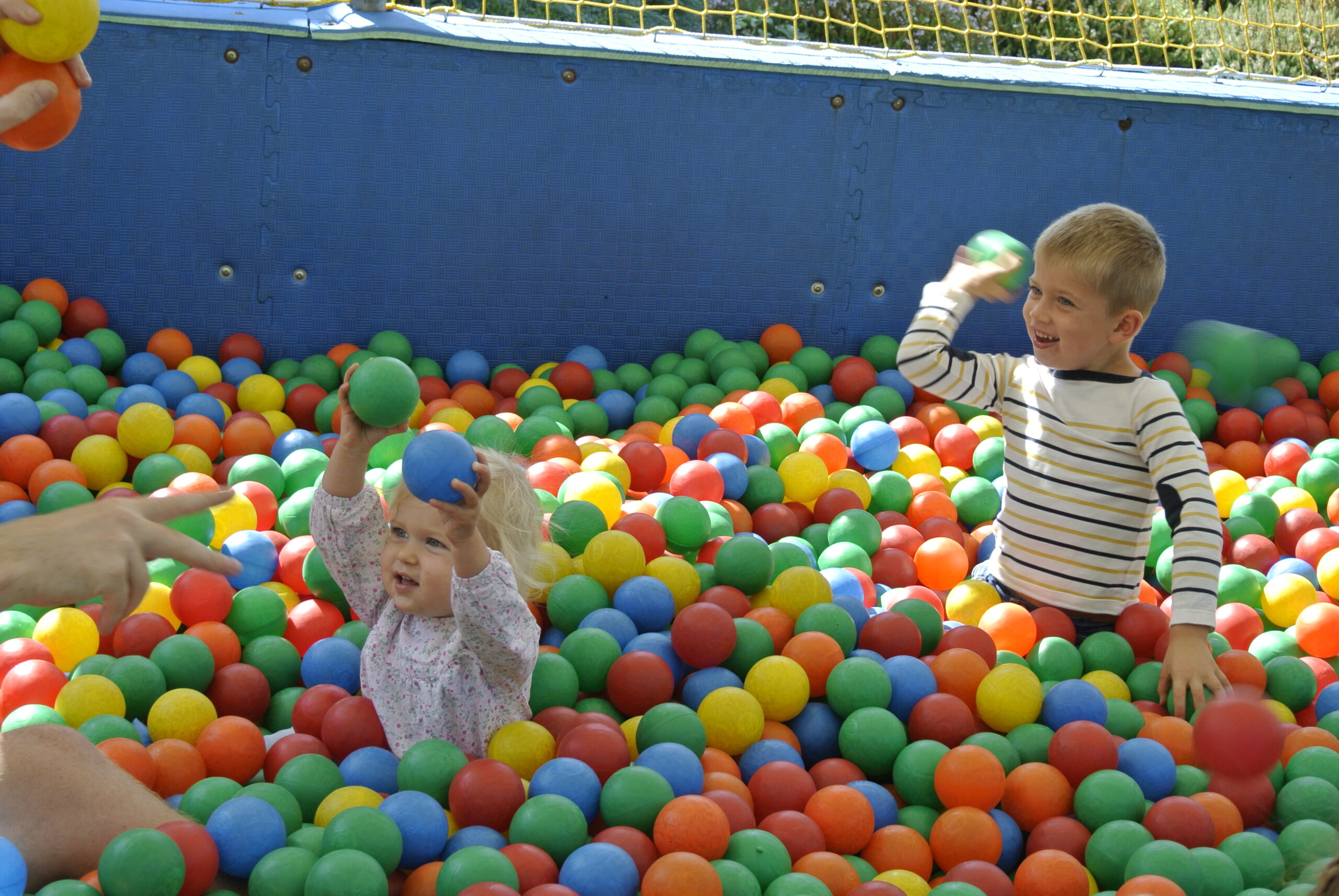 Piscine à boule enfants- petits - Parc d'attractions Ange Michel Normandie