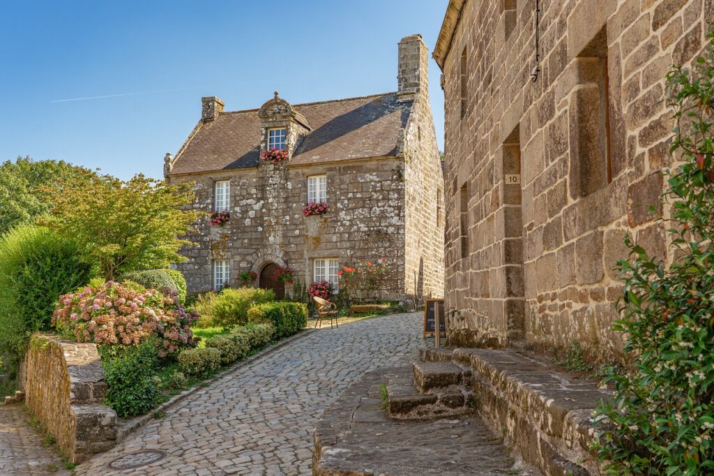 visiter locronan